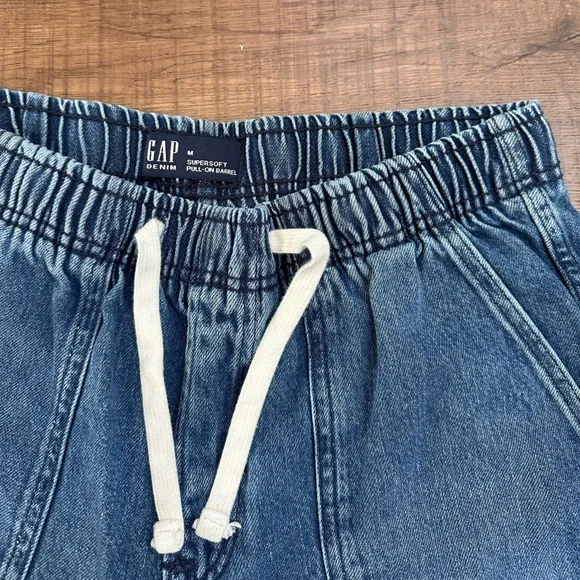 The gap super soft pull on barrel denim jeans size M - Picture 3 of 5